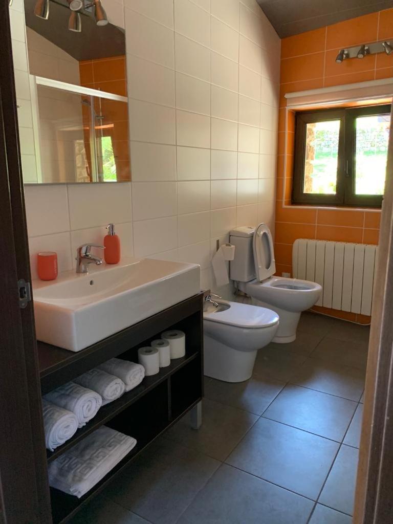 Apartamentos Los Tojos Colsa Buitenkant foto