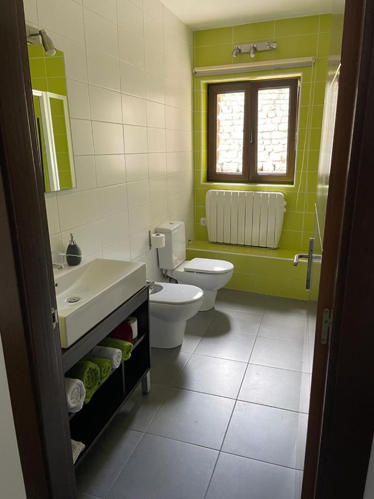 Apartamentos Los Tojos Colsa Buitenkant foto